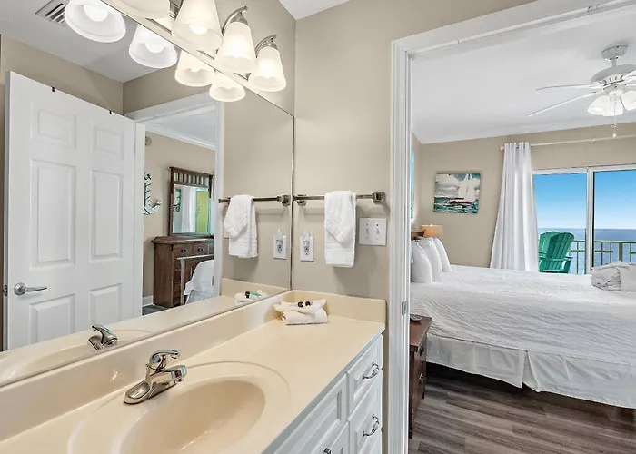 Holiday home Crystal Shores 1201 *
