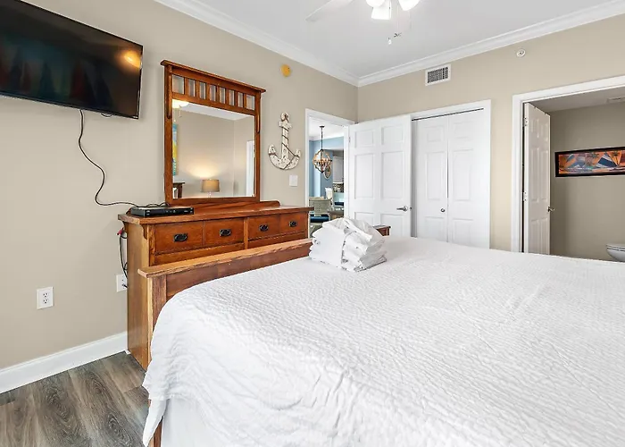 Holiday home Crystal Shores 1201 *