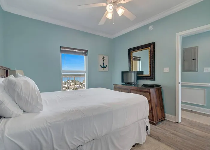 Crystal Shores 1201 Holiday home